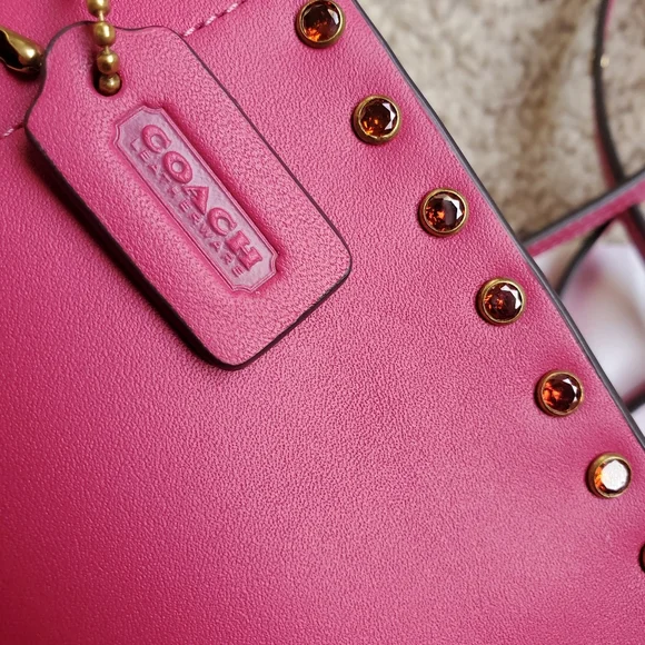 NWT COACH, the Glove-Tanned Leather Crystal Rivets Mini Cashin Tote Bag - Picture 6 of 7